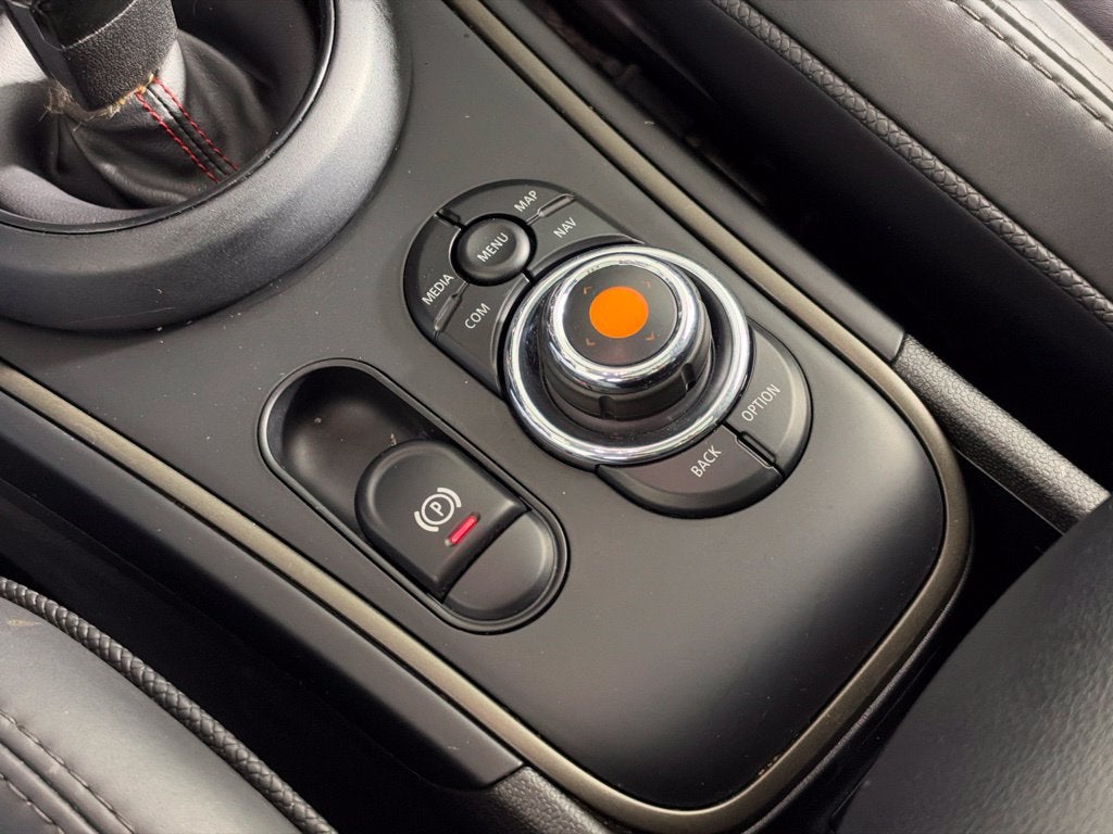 2020 MINI COUNTRYMAN Base