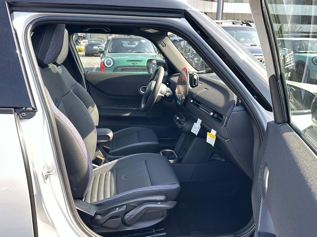 2026 MINI 4 DOOR SIGNATURE PLUS