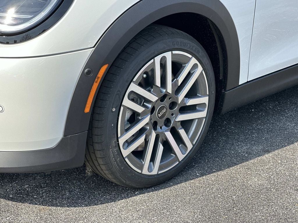 2026 MINI 4 DOOR SIGNATURE PLUS