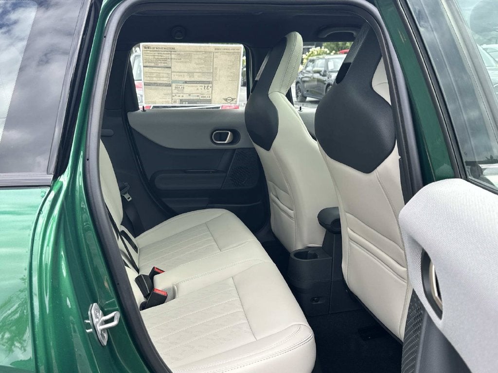 2027 MINI Cooper C Hardtop 4 Door Signature Plus