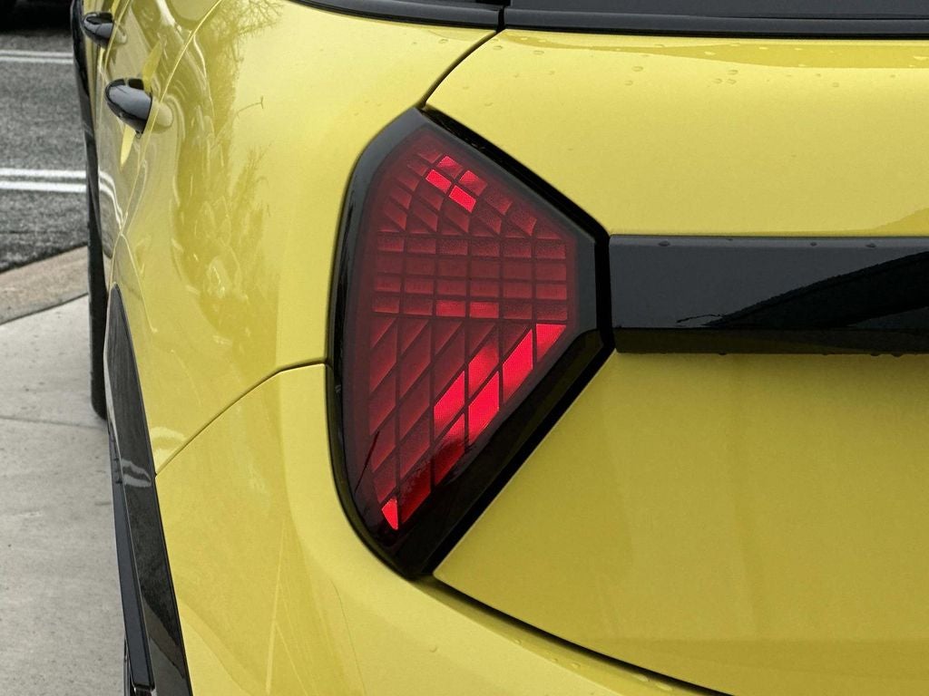 2026 MINI 4 Door Cooper S Iconic