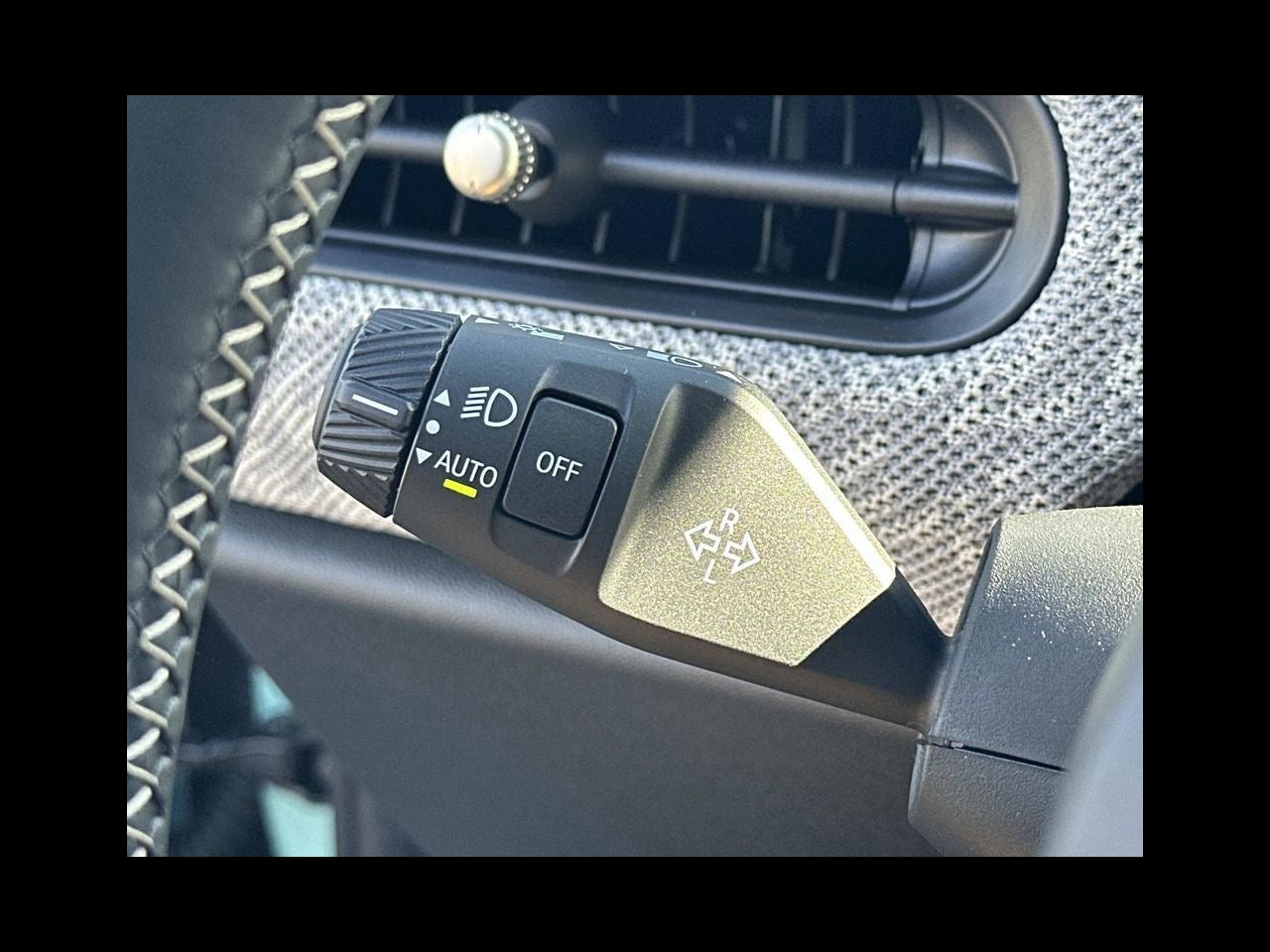 2026 MINI 4 DOOR ICONIC