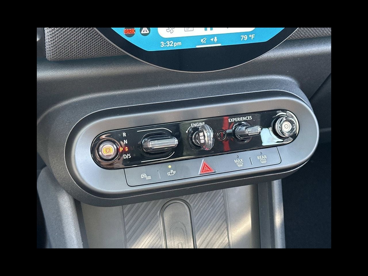 2026 MINI 4 DOOR ICONIC