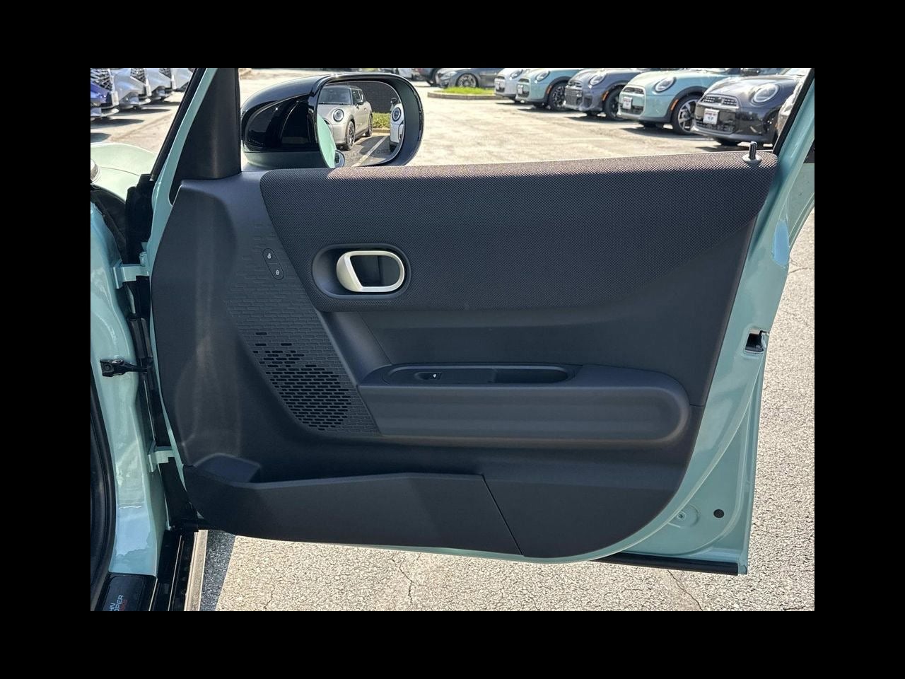 2026 MINI 4 DOOR ICONIC