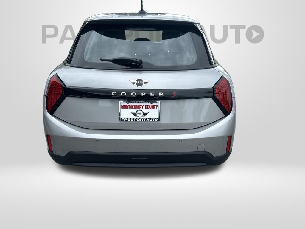 2027 MINI Cooper S Hardtop 4 Door Signature
