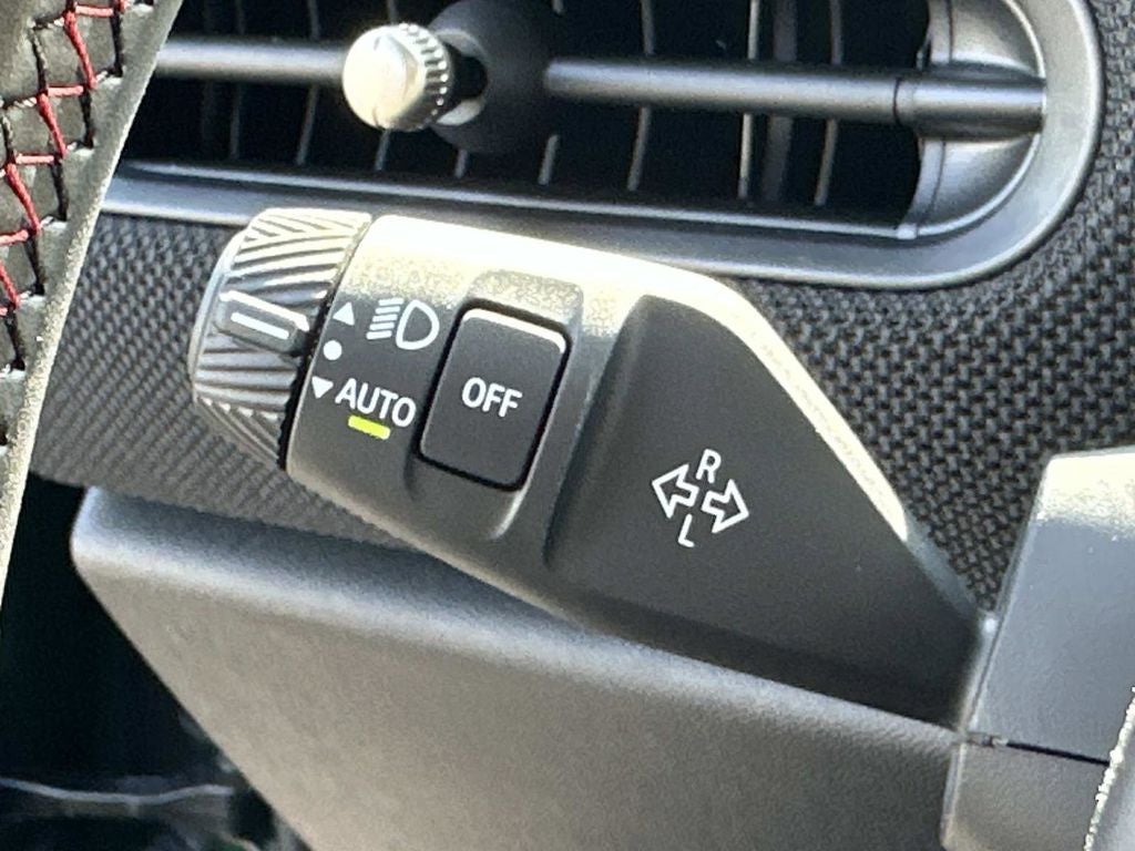 2026 MINI 4 DOOR ICONIC