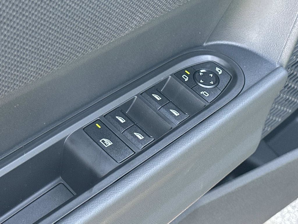 2026 MINI 4 DOOR ICONIC