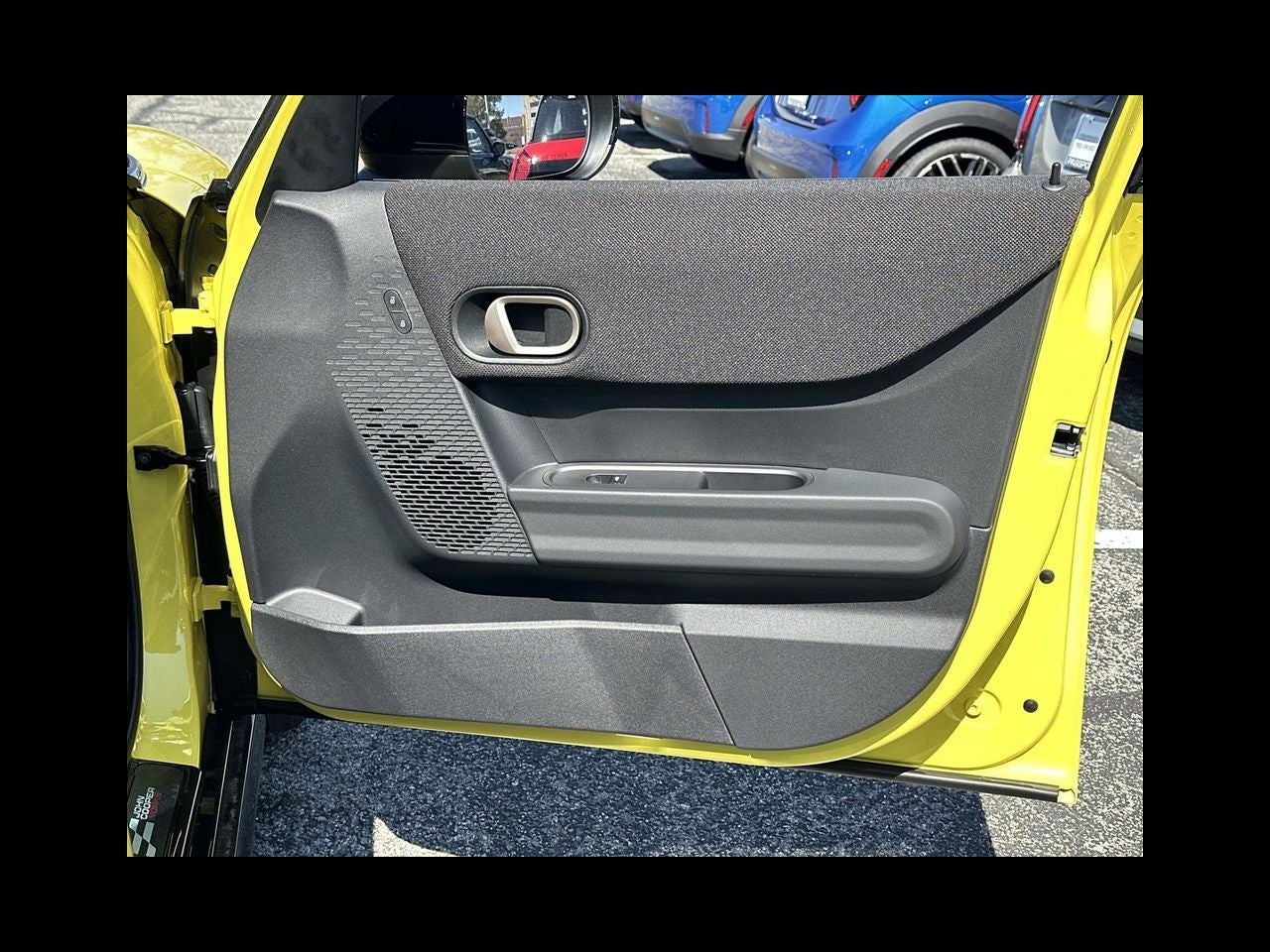 2026 MINI 4 DOOR ICONIC