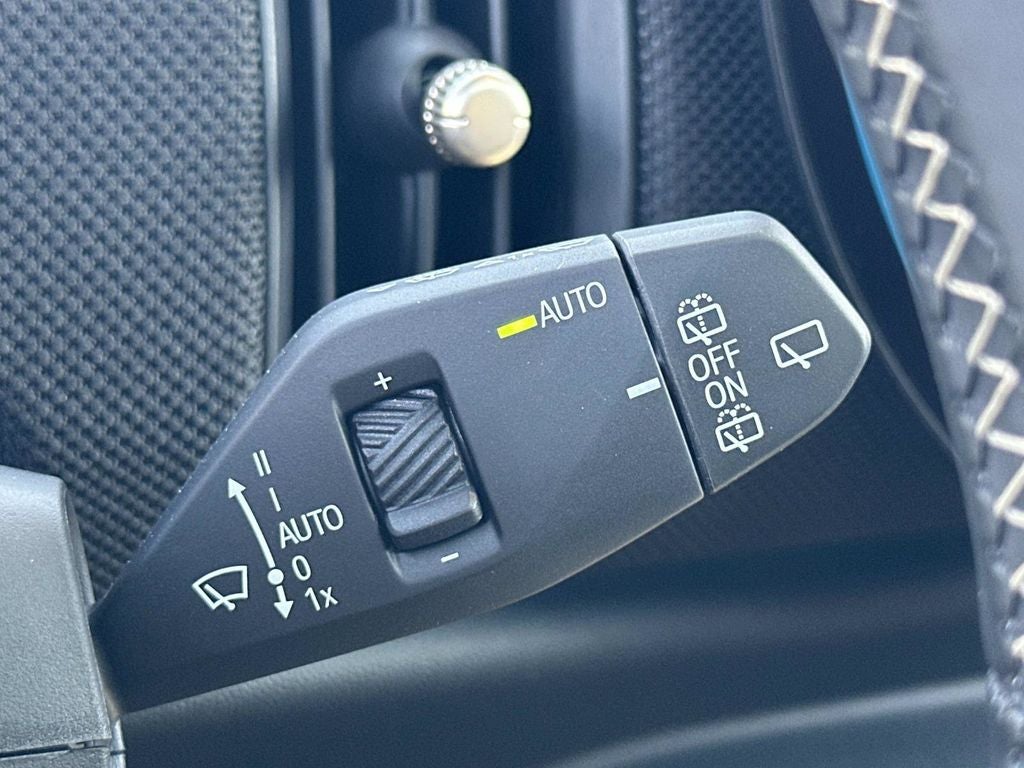 2026 MINI 4 Door Cooper S Iconic