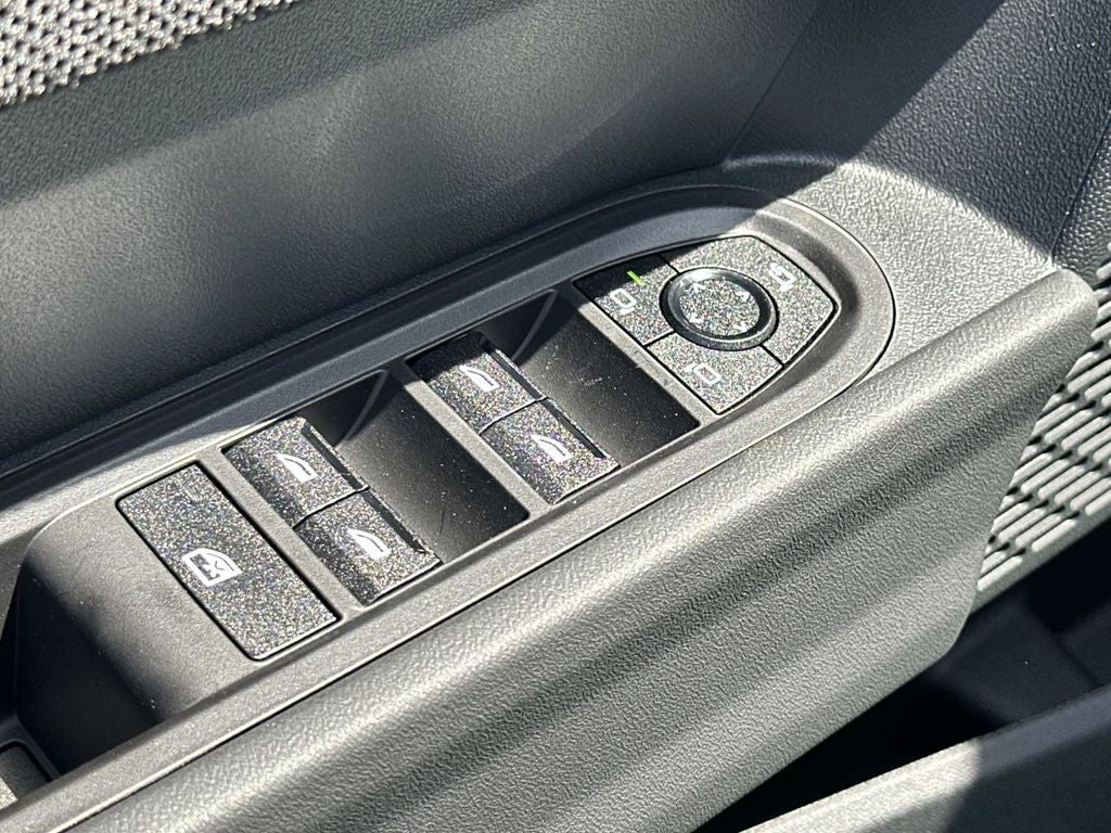 2026 MINI 4 Door Cooper S Iconic