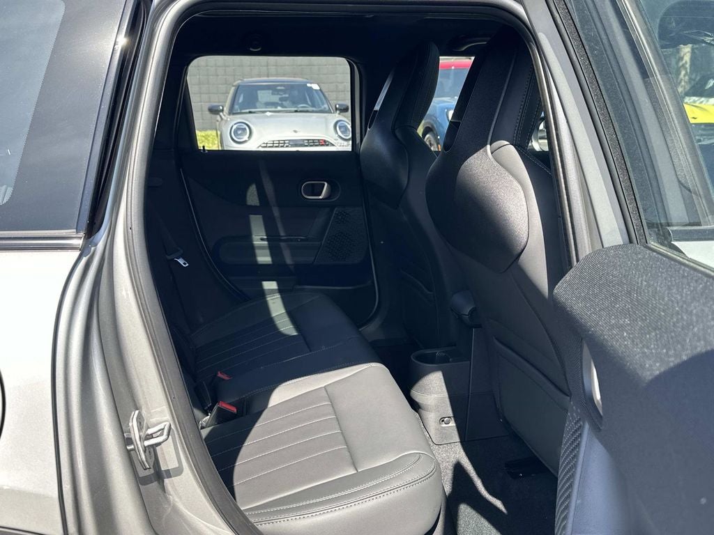 2026 MINI 4 Door Cooper S Iconic