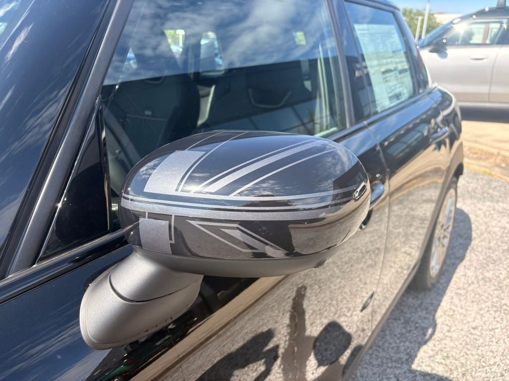 2026 MINI 4 Door Cooper S Iconic