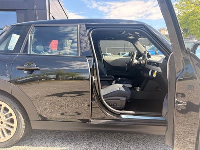 2026 MINI 4 Door Cooper S Iconic