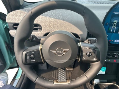 2026 MINI Cooper S Hardtop 4 Door Signature Plus
