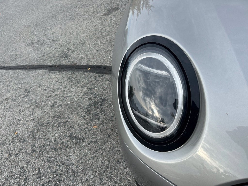 2027 MINI 4 DOOR ICONIC
