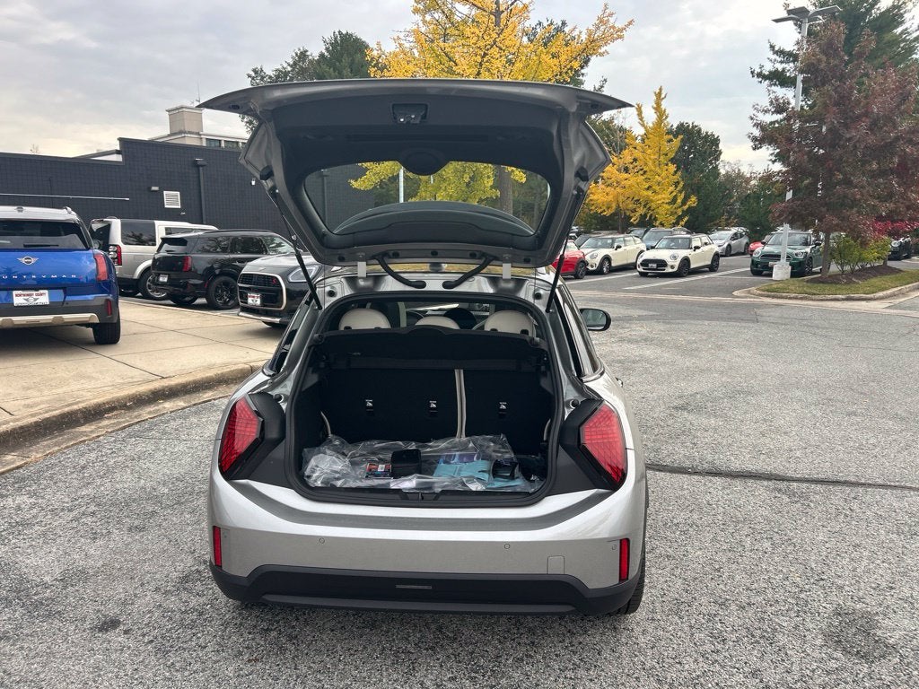 2027 MINI 4 DOOR ICONIC