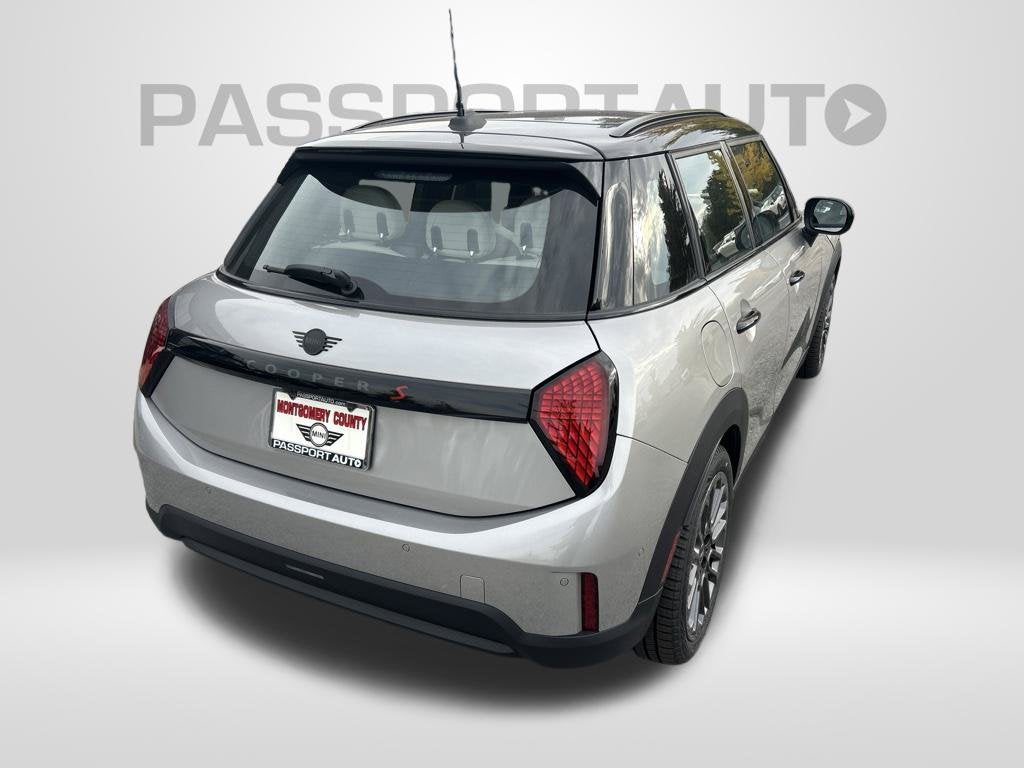 2027 MINI 4 DOOR ICONIC