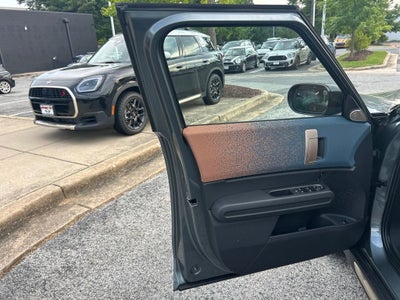 2027 MINI Cooper S Countryman Signature Plus ALL4