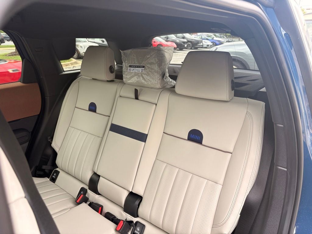 2027 MINI Cooper S Countryman ALL4 Signature Plus