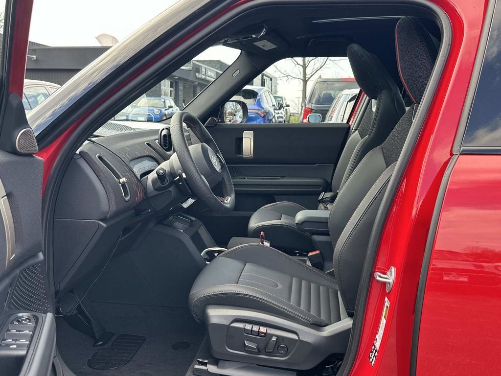 2026 MINI COUNTRYMAN ICONIC