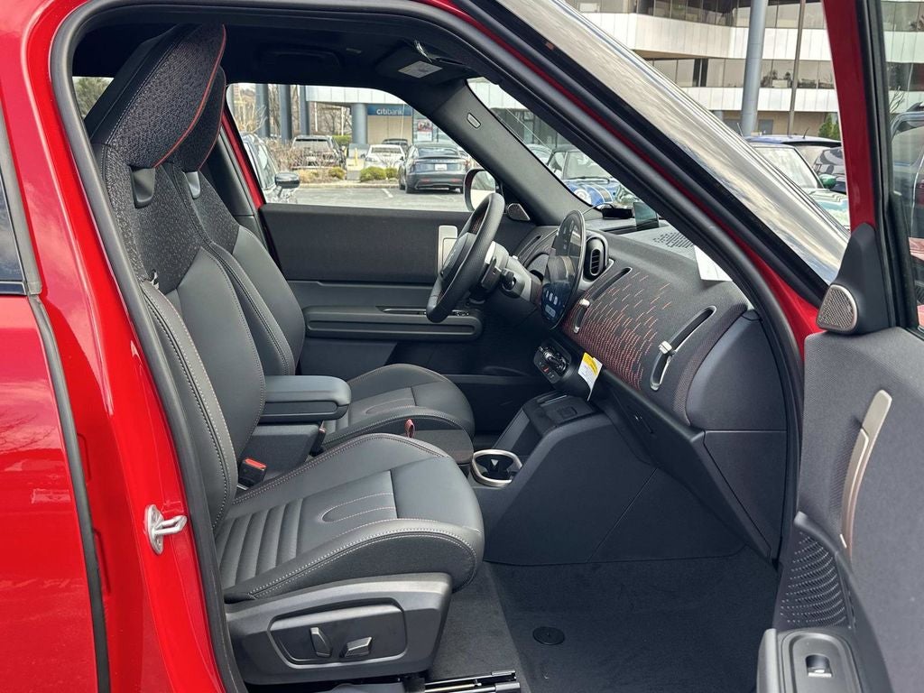 2026 MINI COUNTRYMAN ICONIC