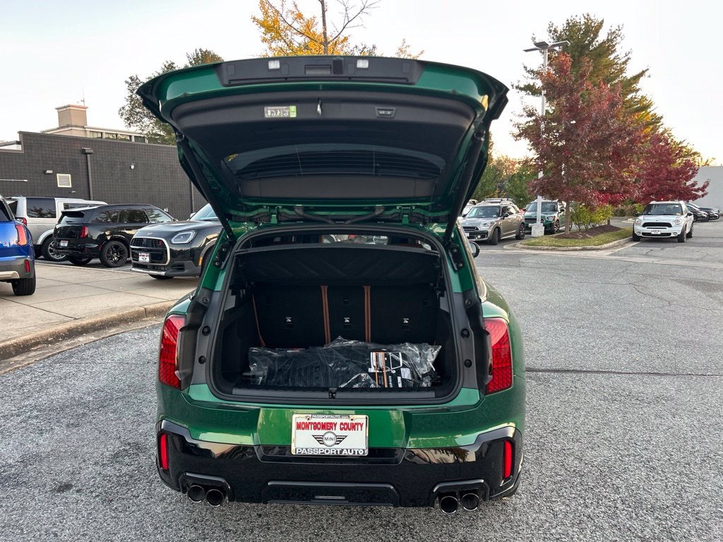 2027 MINI COUNTRYMAN ICONIC