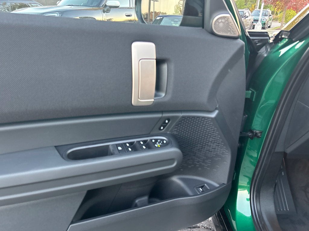 2027 MINI COUNTRYMAN ICONIC