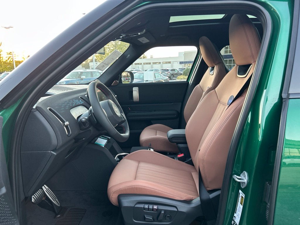 2027 MINI COUNTRYMAN ICONIC