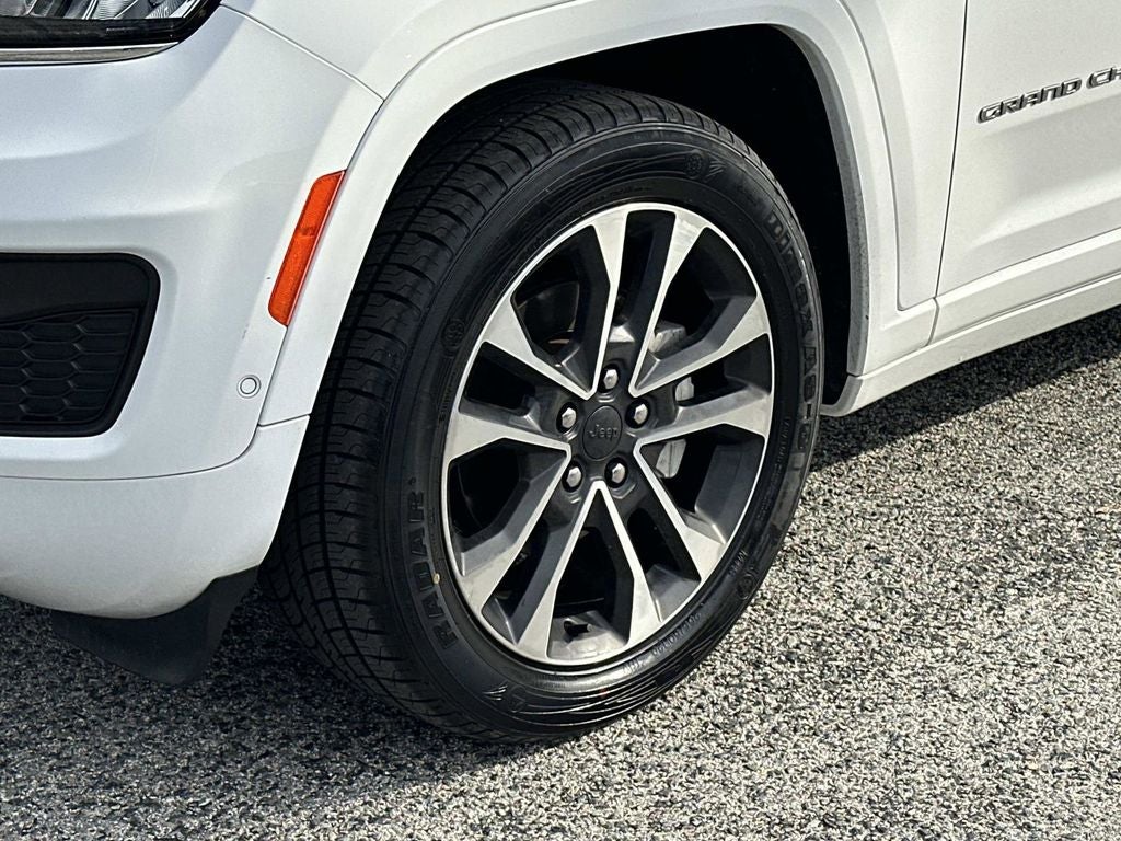 2022 Jeep Grand Cherokee Overland 4WD