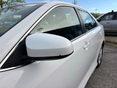 2013 Toyota Camry SE Sedan