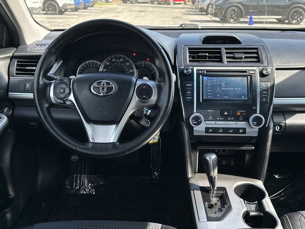 2013 Toyota Camry SE Sedan