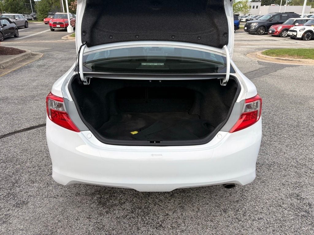 2013 Toyota Camry SE Sedan