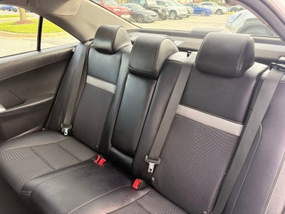 2013 Toyota Camry SE Sedan