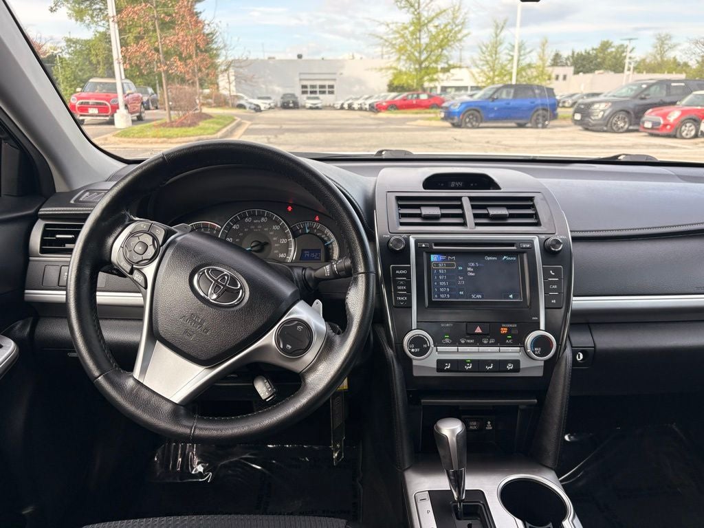 2013 Toyota Camry SE Sedan