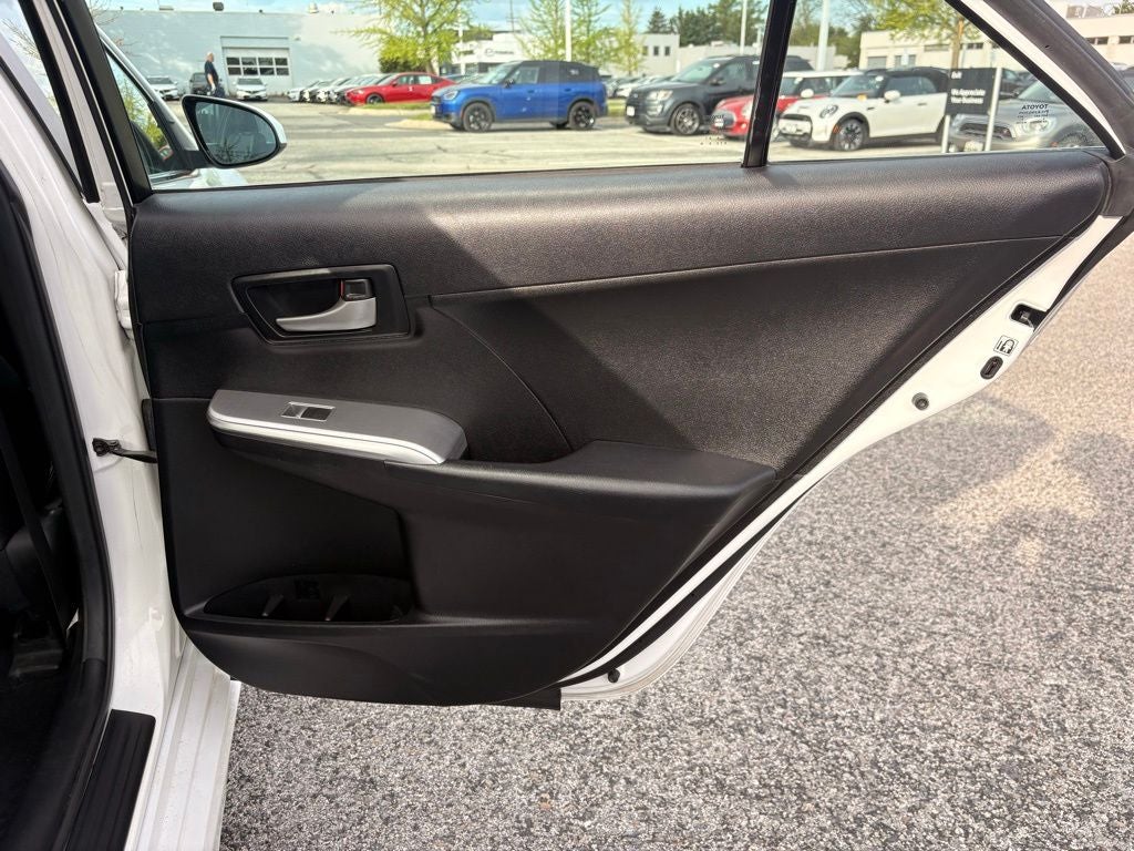 2013 Toyota Camry SE Sedan