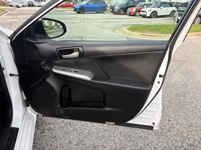 2013 Toyota Camry SE Sedan