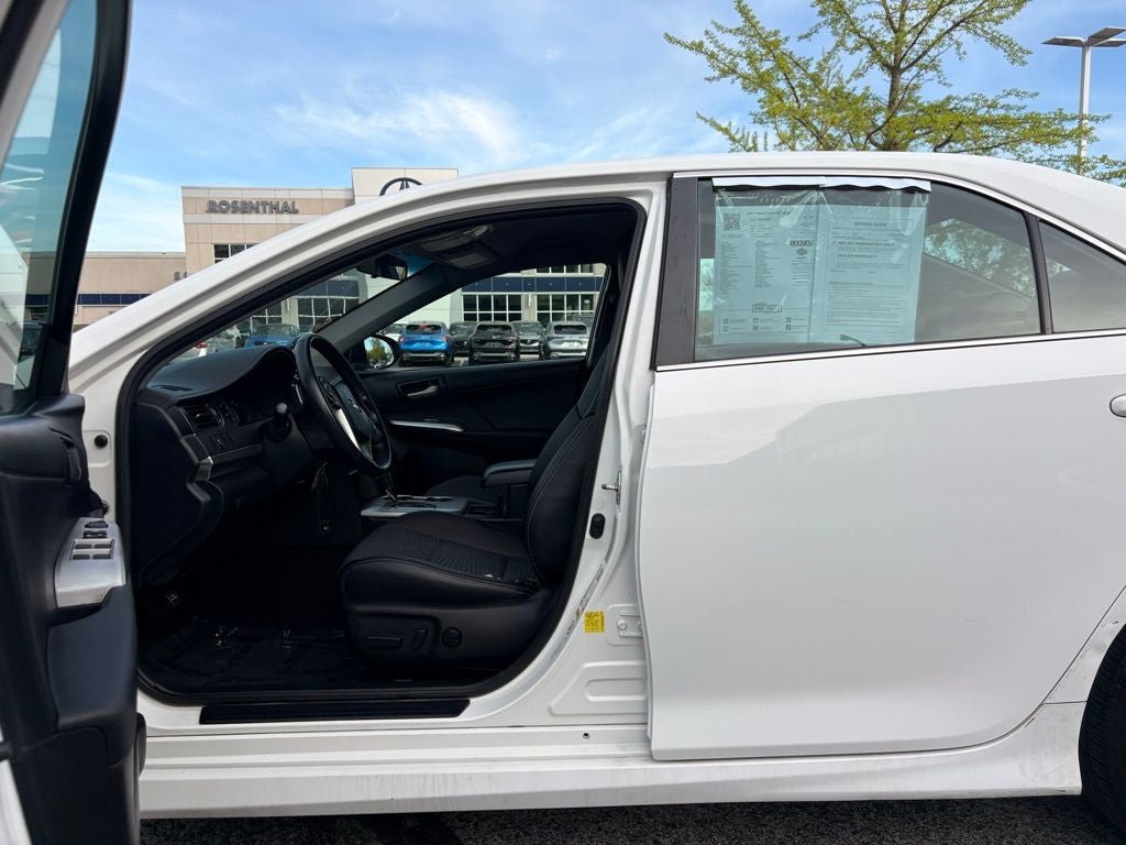 2013 Toyota Camry SE Sedan