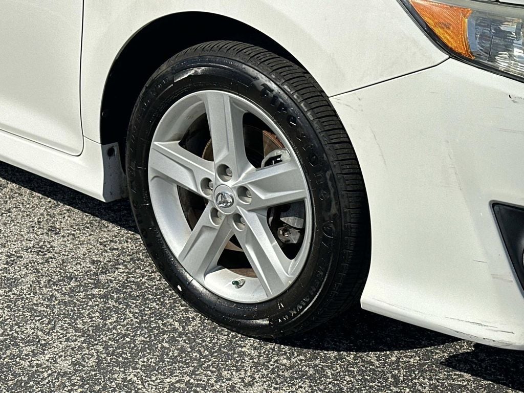 2013 Toyota Camry SE Sedan