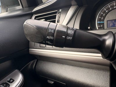 2013 Toyota Camry SE Sedan