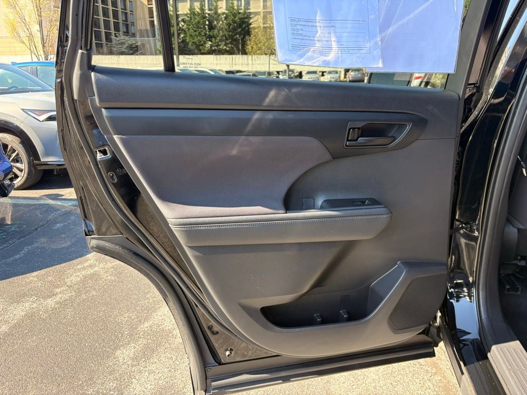 2021 Toyota Highlander LE AWD