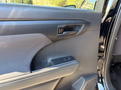 2021 Toyota Highlander LE AWD