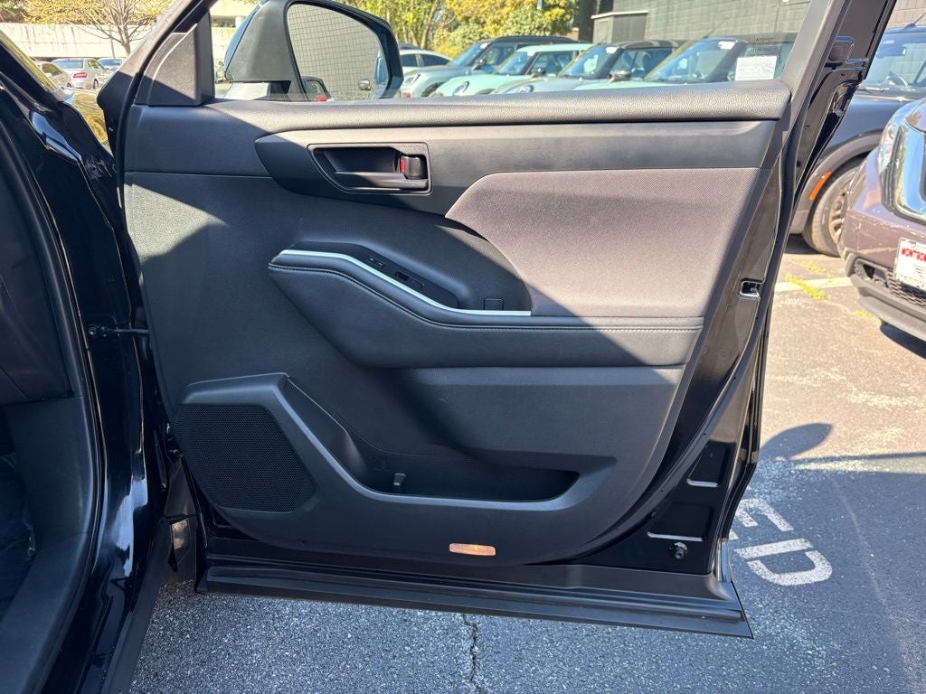 2021 Toyota Highlander LE AWD