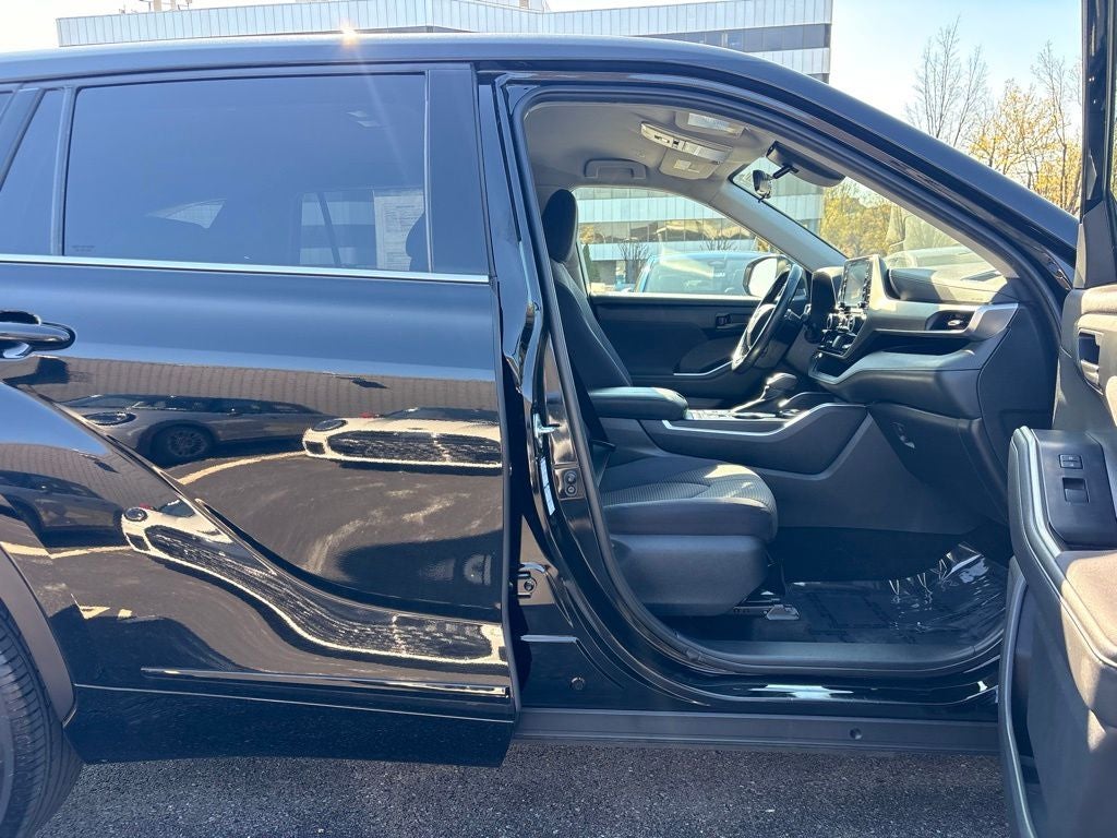 2021 Toyota Highlander LE AWD