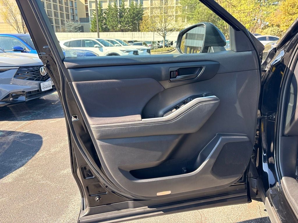 2021 Toyota Highlander LE AWD