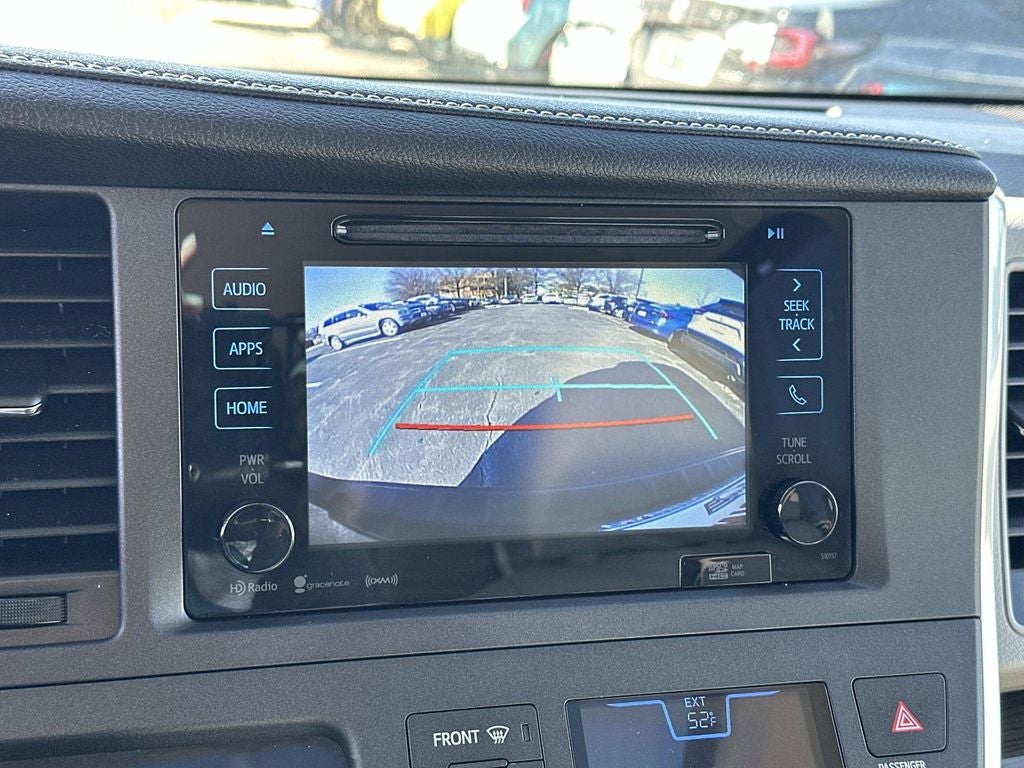 2016 Toyota Sienna XLE 7 Passenger