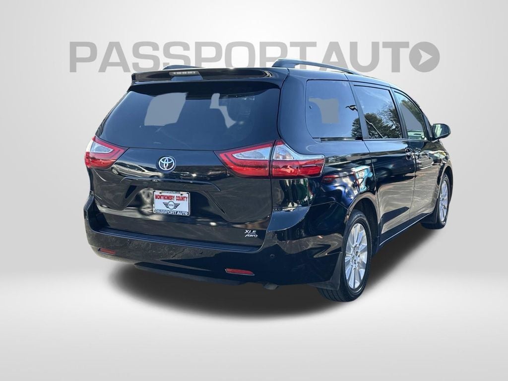 2016 Toyota Sienna XLE 7 Passenger