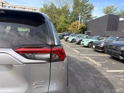 2020 Toyota RAV4 XLE