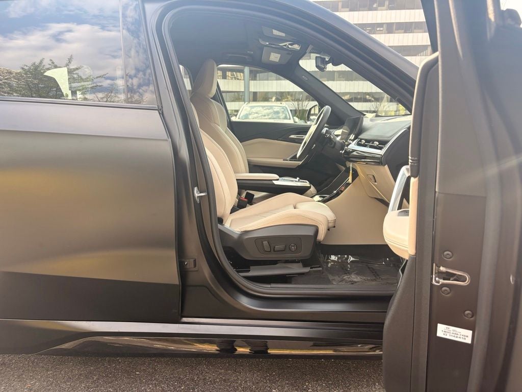 2025 BMW X1 xDrive28i AWD