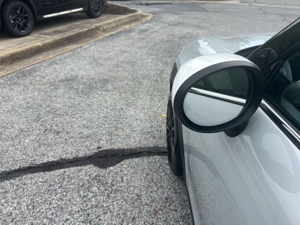 2022 MINI Cooper SE Electric Iconic Hardtop 2 Door