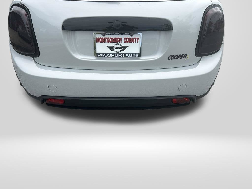 2022 MINI Cooper SE Electric Iconic Hardtop 2 Door